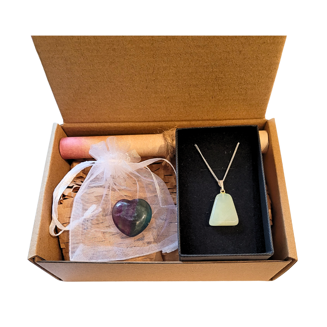 New Jade Crystal Necklace & Fluorite Heart Gift Set